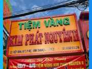 Bảng Hiệu Nền Vàng Chữ Đỏ