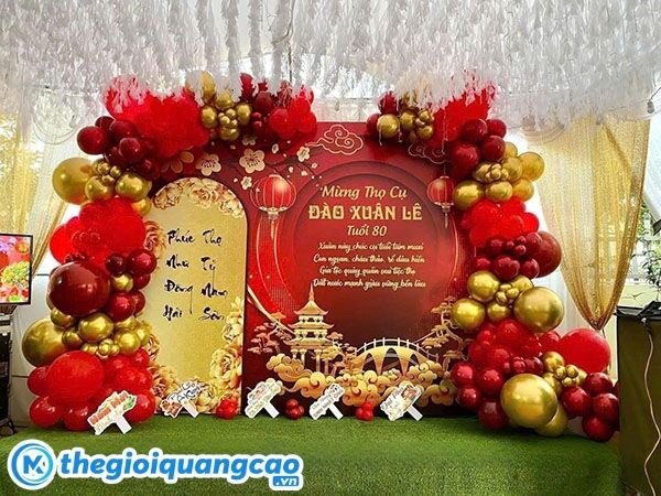 Thi c&ocirc;ng backdrop lễ mừng thọ 80 tuổi cụ Đ&agrave;o Xu&acirc;n L&ecirc;