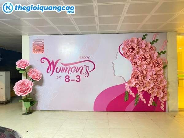 In backdrop 8/3 giá rẻ tại TPHCM