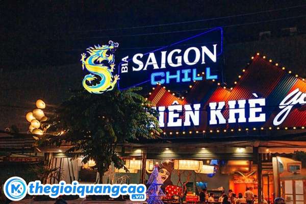 Mẫu bảng hiệu bia s&agrave;i g&ograve;n chill kết hợp đ&egrave;n led