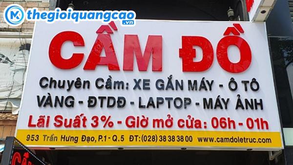 Mẫu bảng hiệu dịch vụ cầm đồ biển vẫy hộp đèn