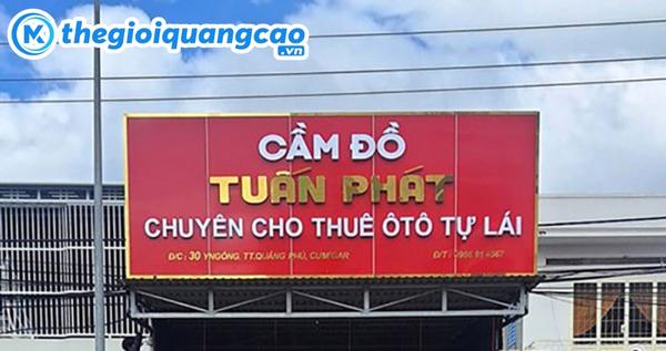 Mẫu bảng hiệu cầm đồ chữ nổi inox vàng gươm