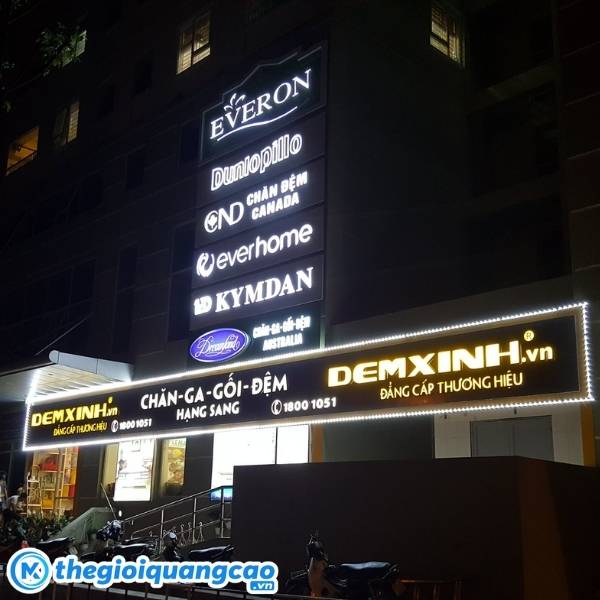 &nbsp;Thi c&ocirc;ng bảng hiệu đ&egrave;n led chăn ga gối đệm&nbsp;