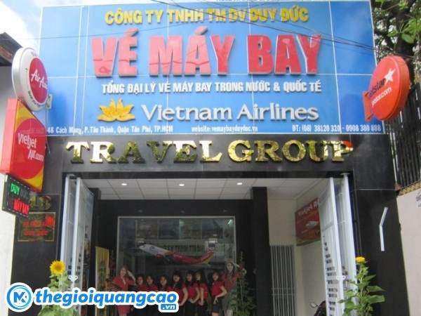 L&agrave;m bảng hiệu đại l&yacute; v&eacute; m&aacute;y bay Alu kết hợp chữ nổi mica