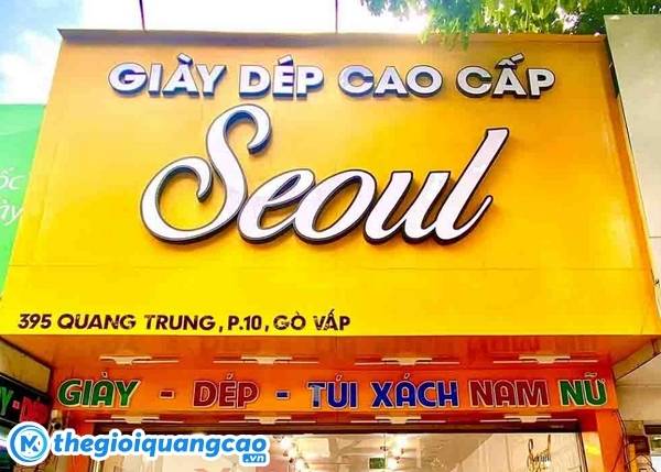 Làm bảng hiệu giày dép cao cấp nền Alu