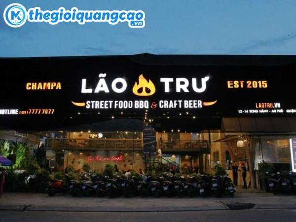 Mẫu bảng hiệu qu&aacute;n lẩu nướng L&atilde;o Trư