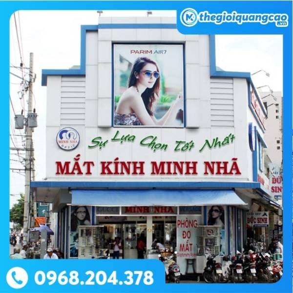 Bảng Hiệu Mắt Kính