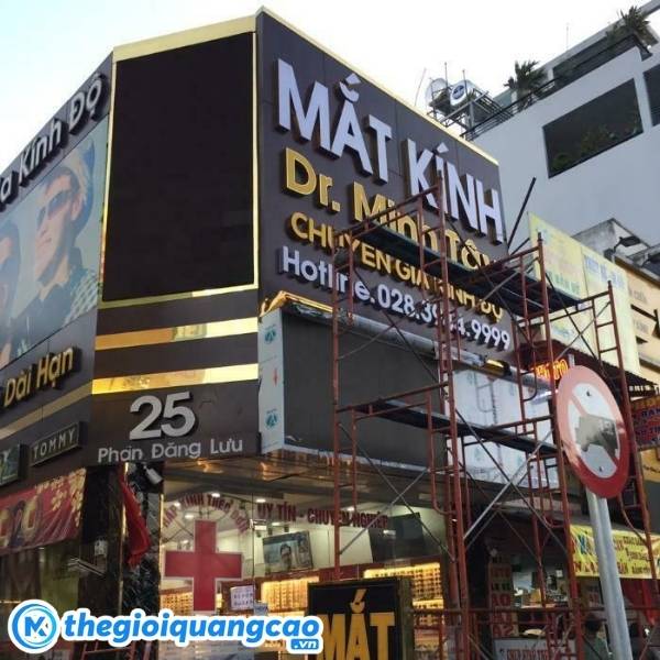  Mẫu bảng hiệu mắt kính đẹp, uy tín, chuẩn nhận diện thương hiệu 