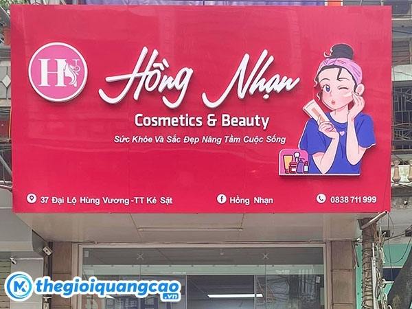  Thi c&ocirc;ng bảng hiệu mỹ phẩm trọn g&oacute;i gi&aacute; rẻ tại HCM 