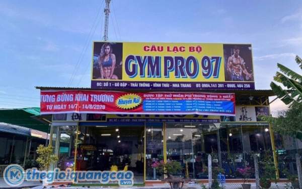 L&agrave;m biển quảng c&aacute;o ph&ograve;ng Gym bạt 3M