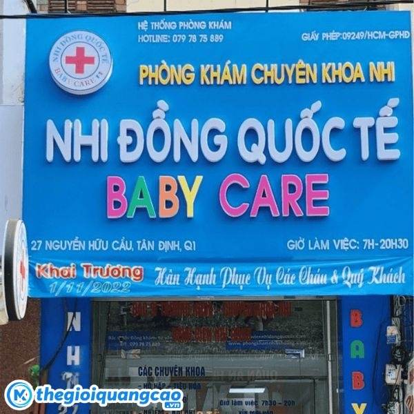 Mẫu bảng hiệu ph&ograve;ng kh&aacute;m chuy&ecirc;n khoa nhi nhi đồng quốc tế