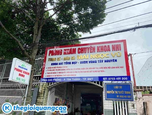 L&agrave;m biển hiệu ph&ograve;ng kh&aacute;m nhi chữ nổi inox ăn m&ograve;n