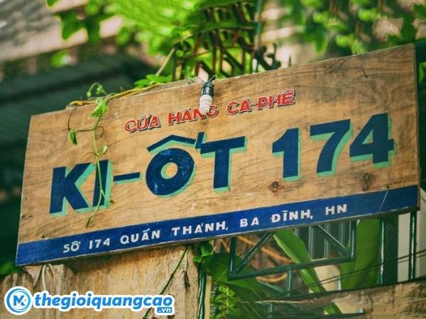 Mẫu bảng hiệu thời xưa cửa h&agrave;ng c&agrave; ph&ecirc;