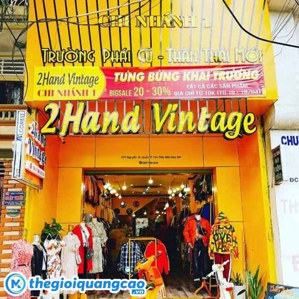 Bảng hiệu shop đồ si đẹp sang trọng phong c&aacute;ch Vintage