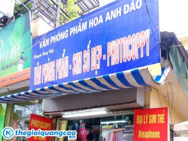 Thi c&ocirc;ng bảng hiệu văn ph&ograve;ng phẩm bạt Hiflex