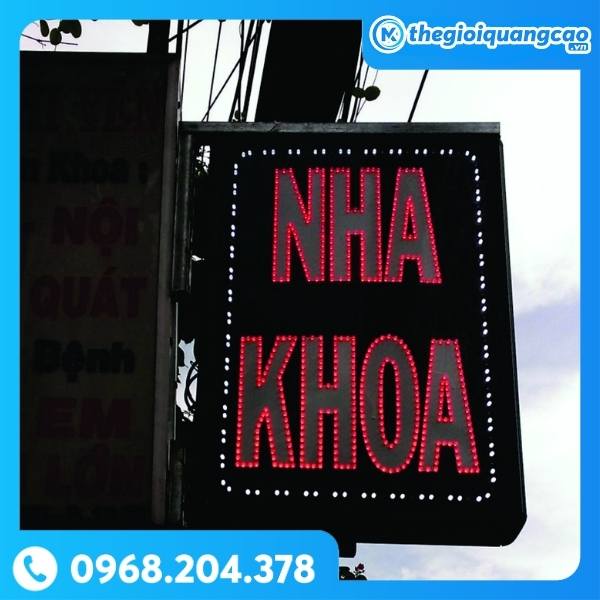 Biển Vẫy Nha Khoa