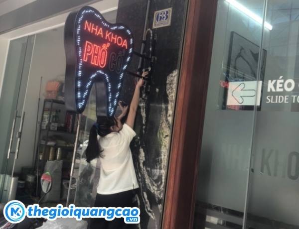 Mẫu biển quảng cáo răng hàm mặt