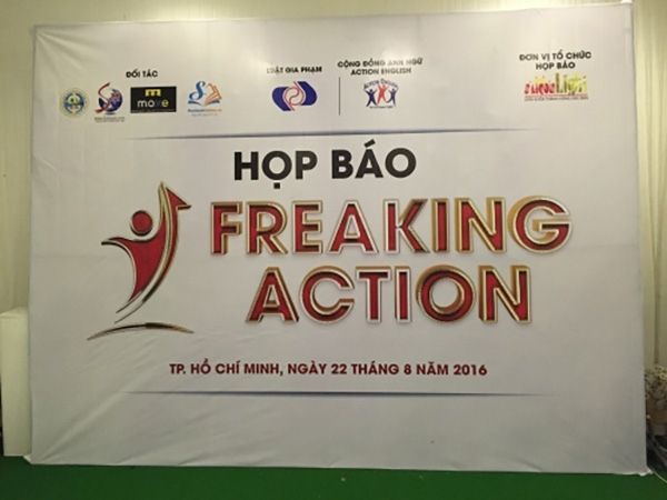Backdrop họp b&aacute;o bằng chất liệu hiflex