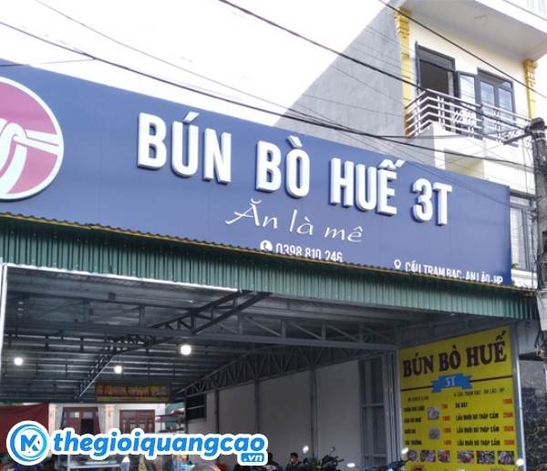 Mẫu bảng hiệu qu&aacute;n b&uacute;n b&ograve; huế 3T