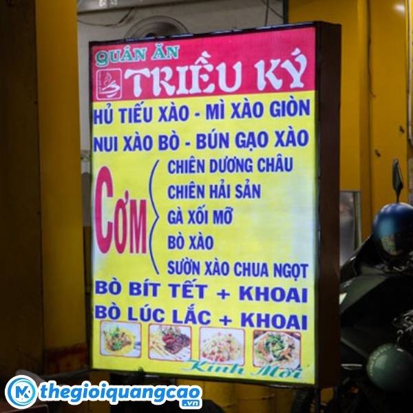 Hộp đ&egrave;n led cho tiệm cơm g&agrave;