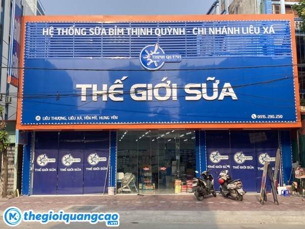 Mẫu biển hiệu quảng c&aacute;o hệ thống sữa bỉm Thịnh Quỳnh