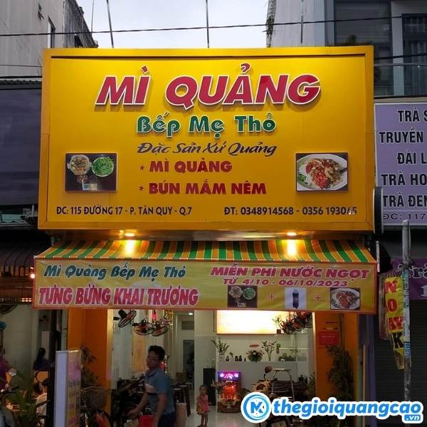Mẫu bảng hiệu m&igrave; quảng bếp mẹ thỏ