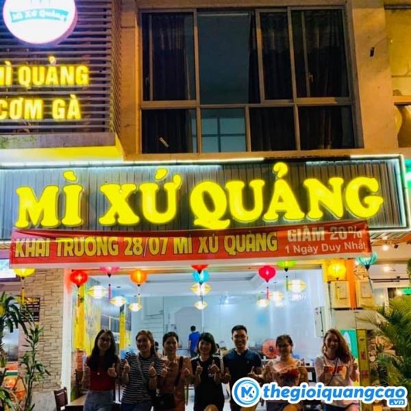 Lưu &yacute; khi l&agrave;m bảng hiệu m&igrave; quảng