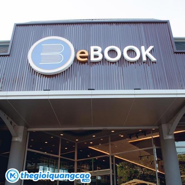 Biển hiệu nh&agrave; s&aacute;ch phong c&aacute;ch Vintage