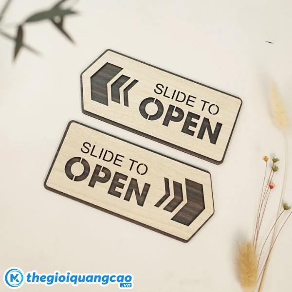 Thiết kế bảng hiệu Open Close theo y&ecirc;u cầu