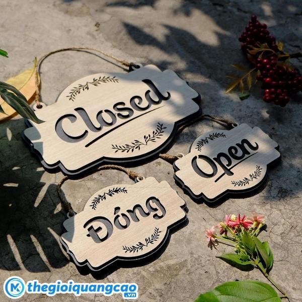 Bảng hiệu Open CLose bằng gỗ