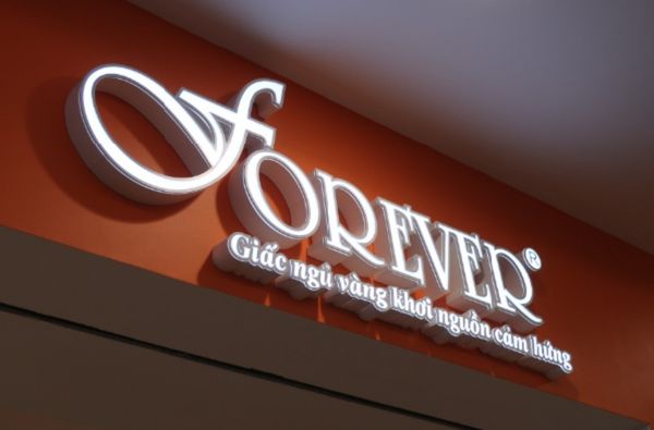 L&yacute; do tại sao n&ecirc;n lựa chọn chất liệu l&agrave;m bảng hiệu quảng c&aacute;o