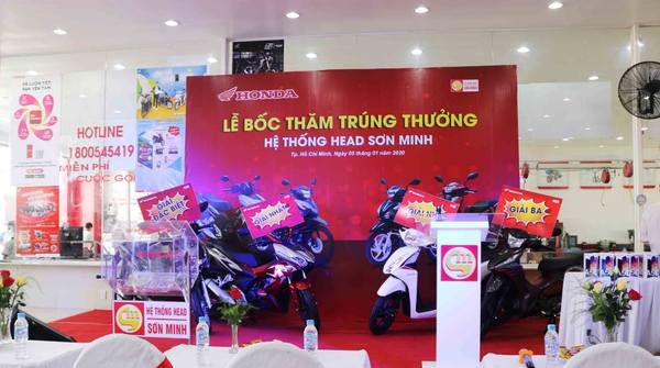 Đơn vị in backdrop gi&aacute; rẻ tại TPHCM