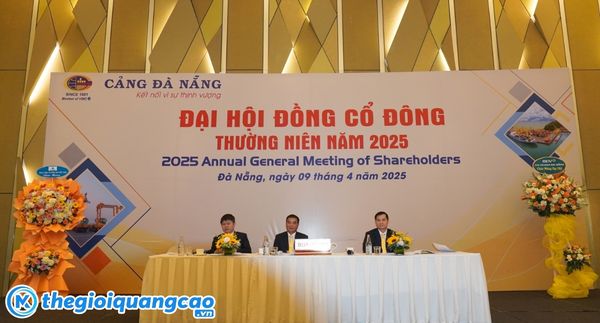 Ph&ocirc;ng nền đại hội cổ đ&ocirc;ng in chất liệu bạt hiflex