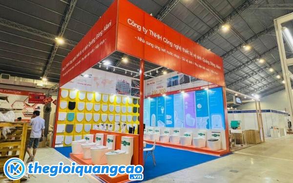 In ấn backdrop gian h&agrave;ng từ Hiflex