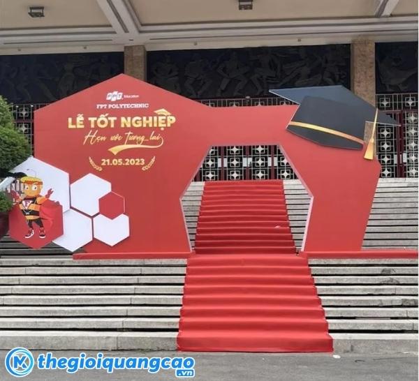 Lưu &yacute; khi thiết kế backdrop lễ tốt nghiệp