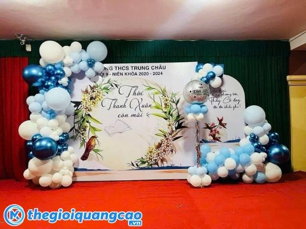 Backdrop lễ tốt nghiệp in formex c&aacute;n decal