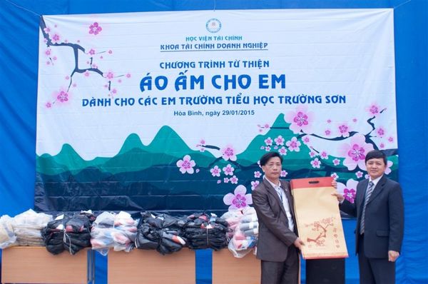 C&aacute;c yếu tố cần thiết khi thiết kế backdrop từ thiện