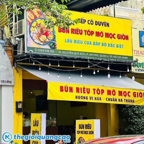 Mẫu biển quảng c&aacute;o qu&aacute;n b&uacute;n ri&ecirc;u t&oacute;p mỡ mọc gi&ograve;n C&ocirc; Duy&ecirc;n