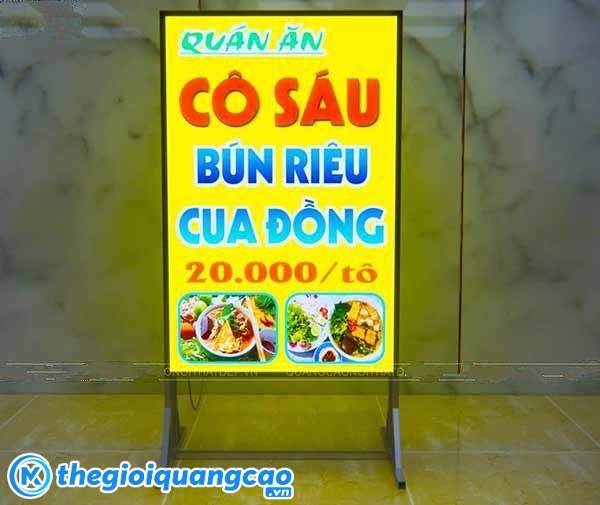 Bảng hiệu hộp đ&egrave;n chất liệu bạt hiflex