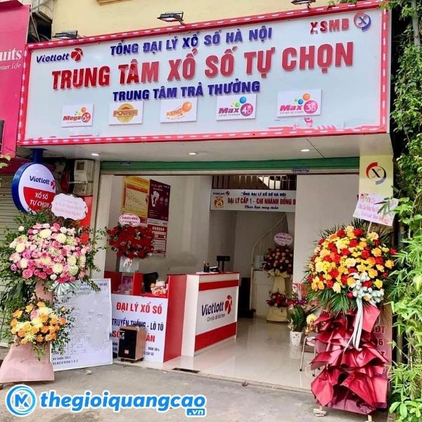 Mẫu bảng hiệu đại l&yacute; v&eacute; số vietlott