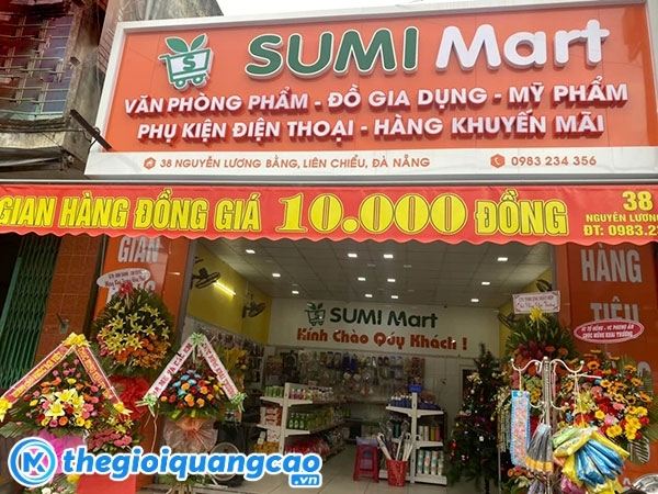 Bảng hiệu đồ d&ugrave;ng gia dụng mặt dụng Alu chữ nổi Mica