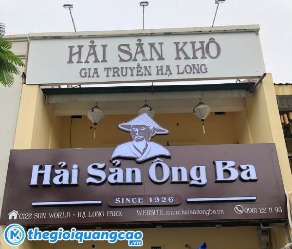 Bảng hiệu hải sản chữ nổi viền inox