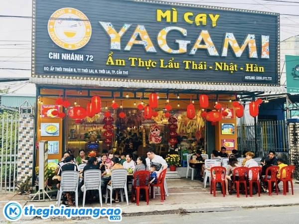 Bảng hiệu mì cay mặt dụng alu chữ nổi mica