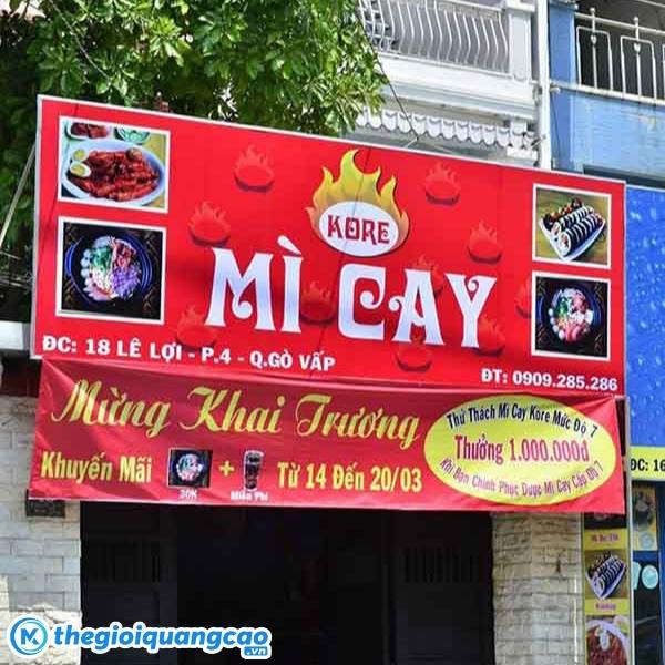 Bảng hiệu quán mì cay chất liệu bạt hiflex