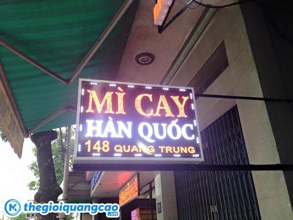 Mẫu biển vẫy mì cay hàn quốc dạng hộp đèn