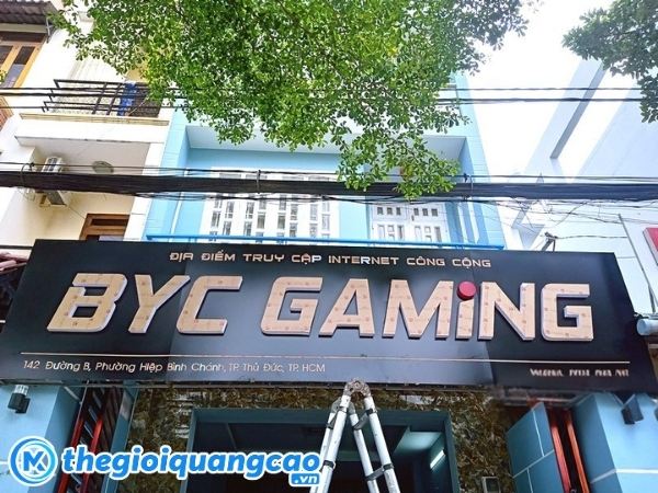 Mẫu bảng hiệu ph&ograve;ng game địa điểm truy cập internet cộng đồng