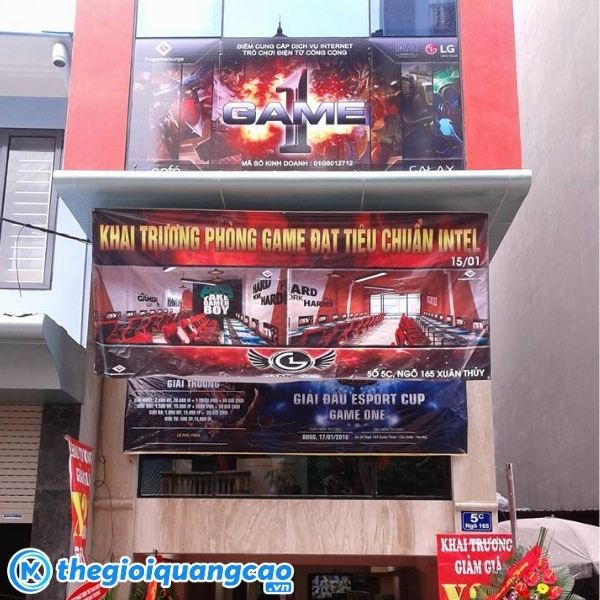 Mẫu bảng hiệu ph&ograve;ng game chuẩn Cyber E-sports