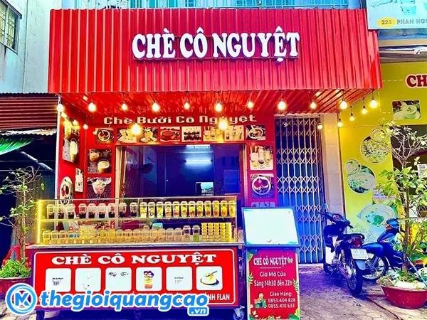 Mẫu bảng hiệu qu&aacute;n ch&egrave; chất liệu t&ocirc;n s&oacute;ng chữ nổi