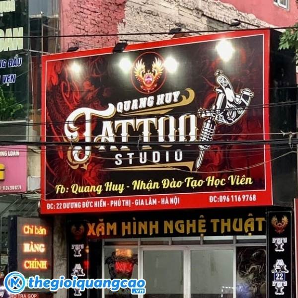 Mẫu bảng hiệu xăm h&igrave;nh nghệ thuật Quang Huy