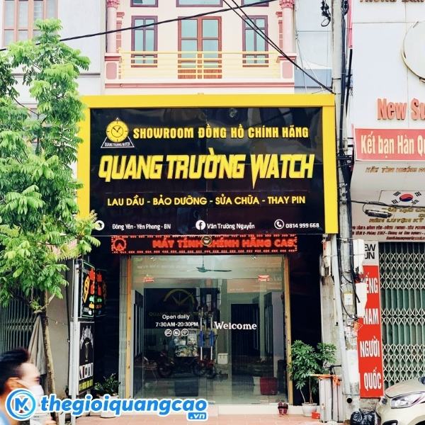 Mẫu bảng hiệu cửa h&agrave;ng đồng hồ Quang Trường Đẹp